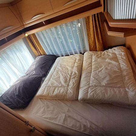 בורן Caravan Petiet מראה חיצוני תמונה