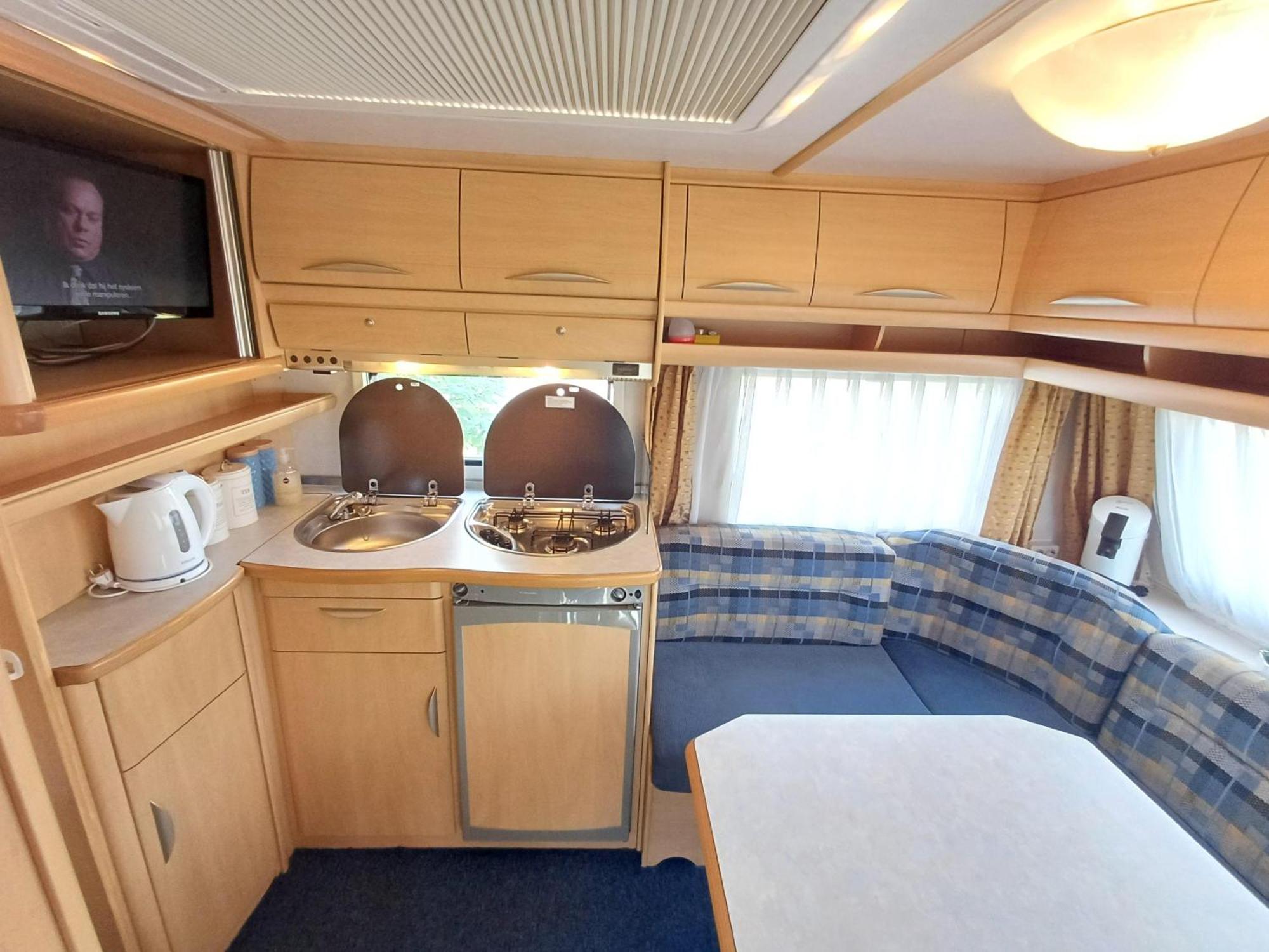בורן Caravan Petiet מראה חיצוני תמונה